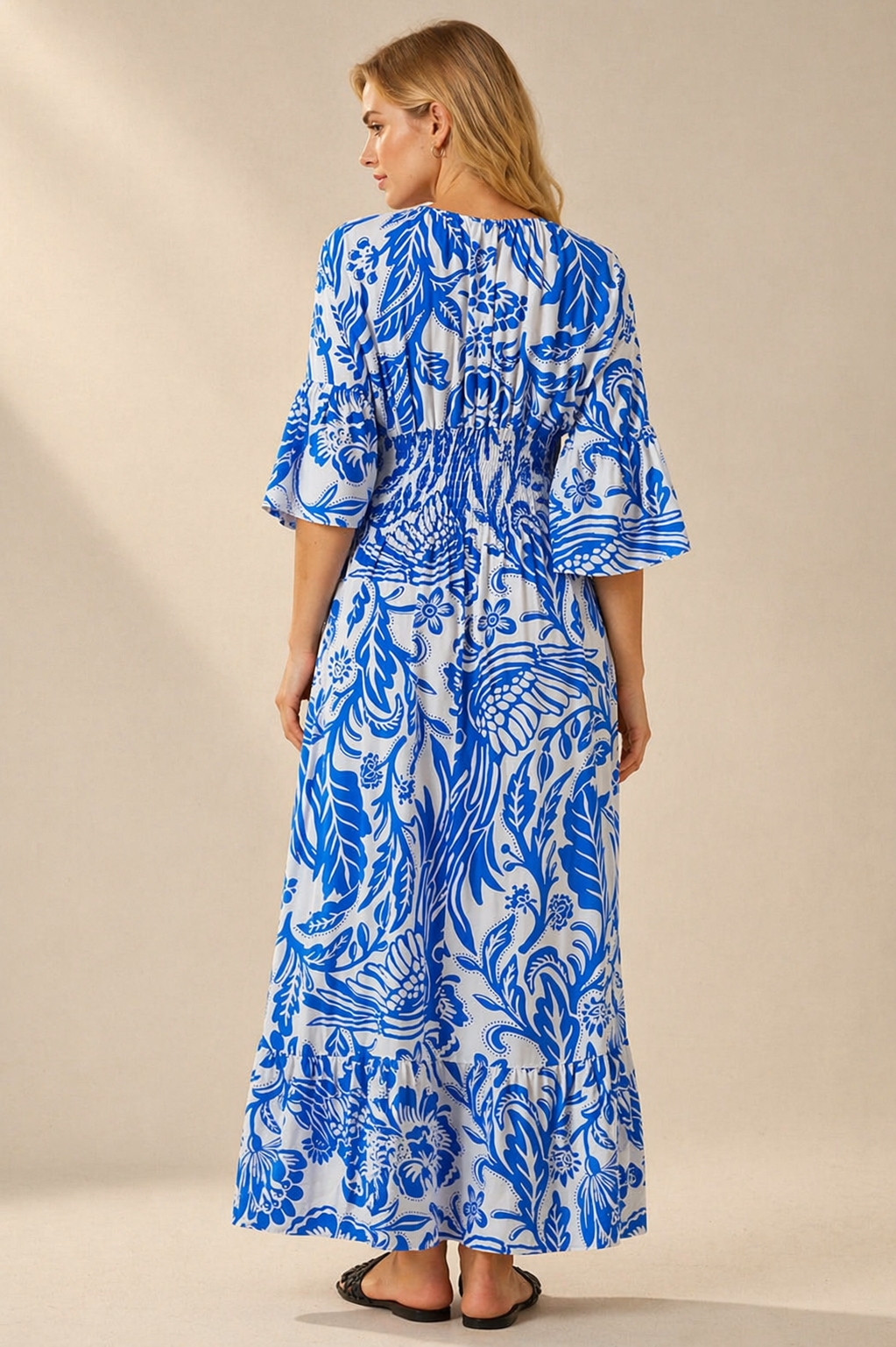 Elegant Floral Maxi Dress for Women – Lightweight Boho Summer Dress with Smocked Waist